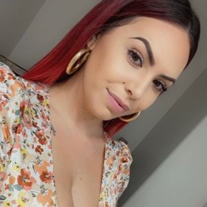 Meet your Posher, Marisa